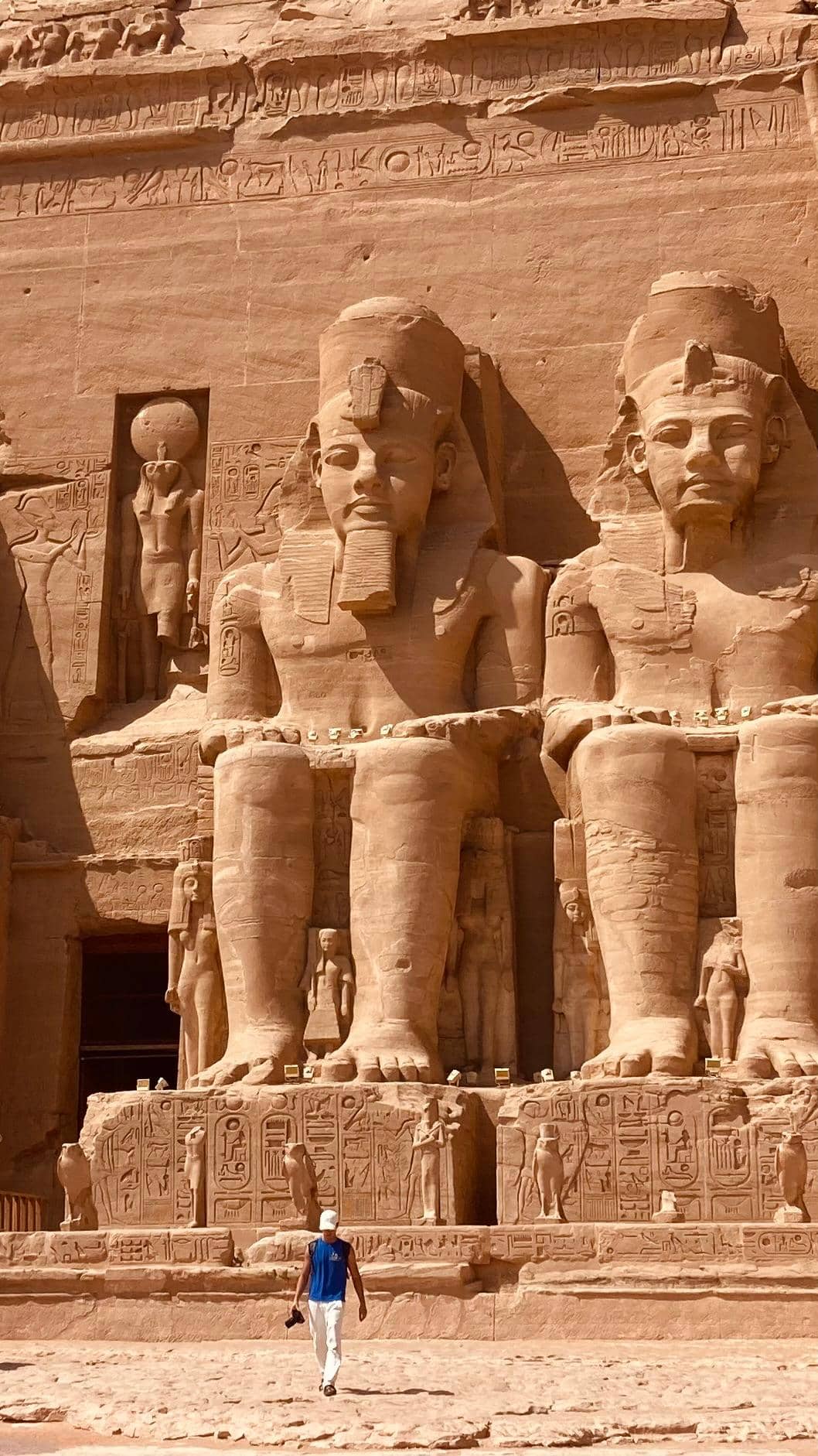 Abu Simbel y sus colosos